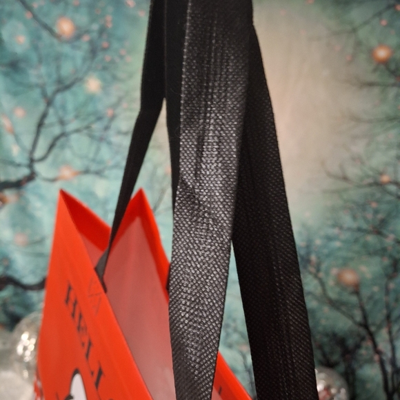 Hello Kitty Tote Bag - Picture 4 of 8